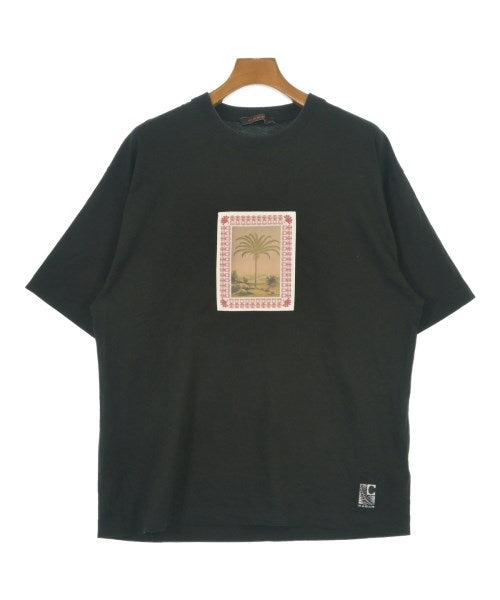 CABaN เสื้อยืด/เสื้อท็อปส์