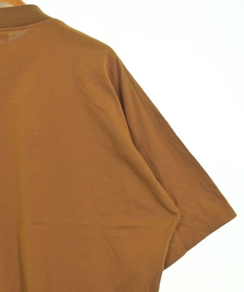 CABaN เสื้อยืด/เสื้อท็อปส์