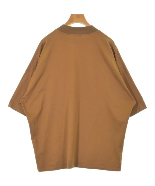 CABaN เสื้อยืด/เสื้อท็อปส์