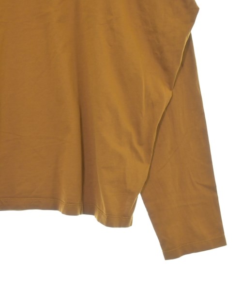 CABaN เสื้อยืด/เสื้อท็อปส์
