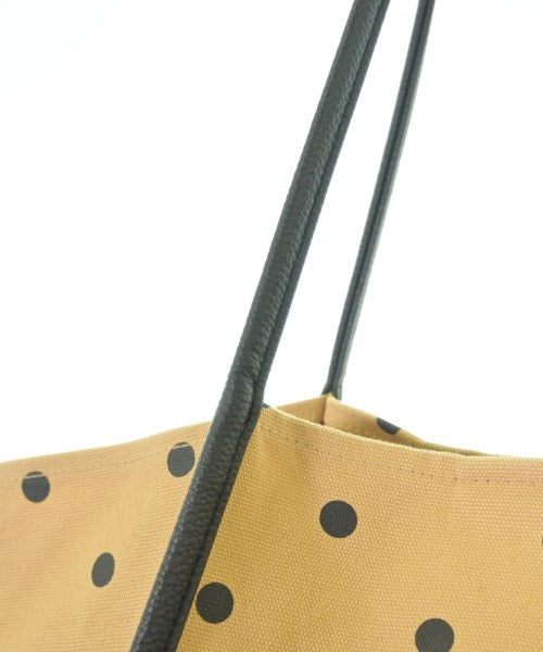 SHIPS any กระเป๋า อื่น