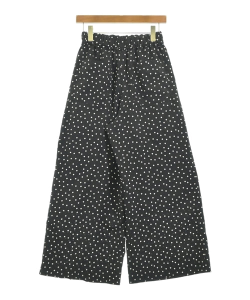 SHIPS any กางเกง อื่น