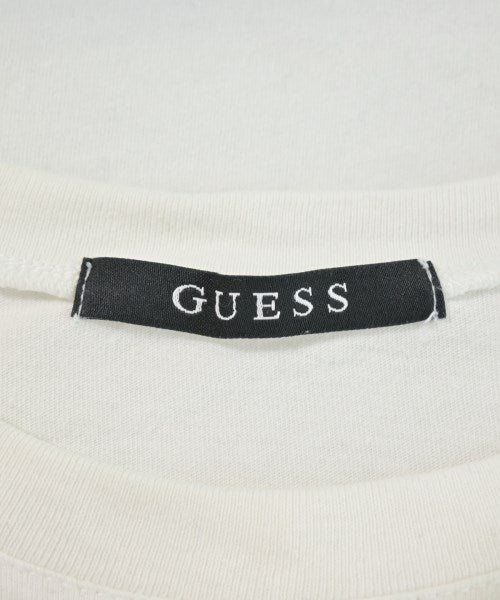 GUESS เสื้อยืด/เสื้อท็อปส์