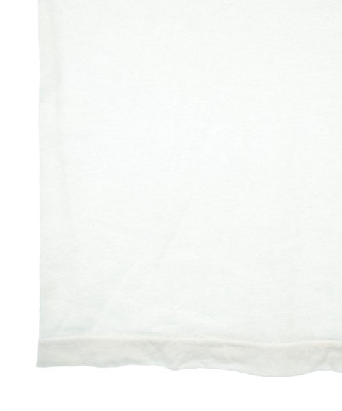 GUESS เสื้อยืด/เสื้อท็อปส์