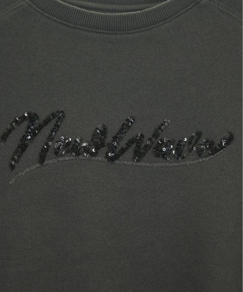 GUESS เสื้อยืด/เสื้อท็อปส์