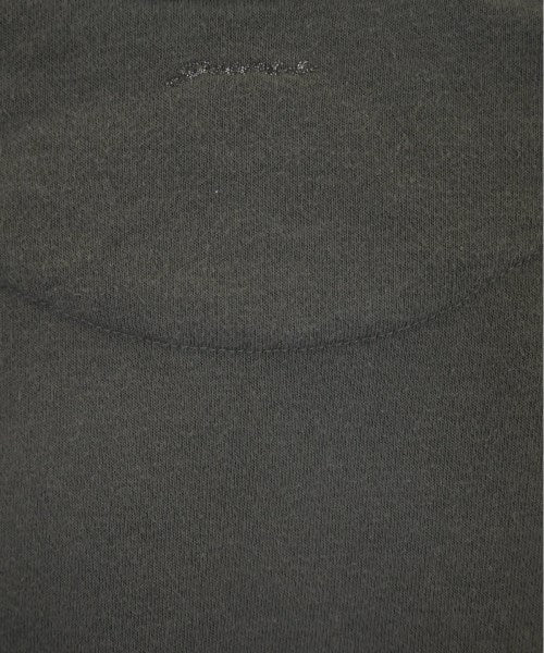 GUESS เสื้อยืด/เสื้อท็อปส์