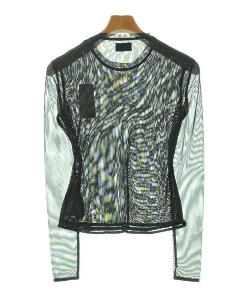 GUESS เสื้อยืด/เสื้อท็อปส์