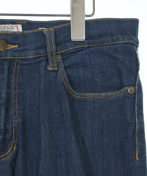 GUESS ยีนส์