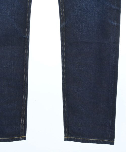 GUESS ยีนส์