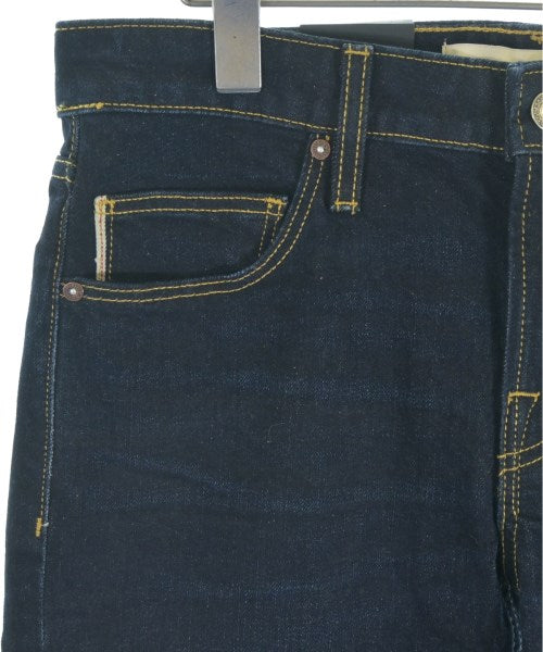 GUESS ยีนส์