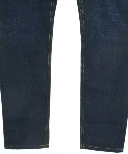 GUESS ยีนส์