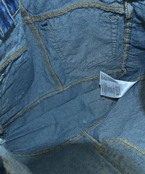 GUESS กระเป๋าถือขนาดใหญ่