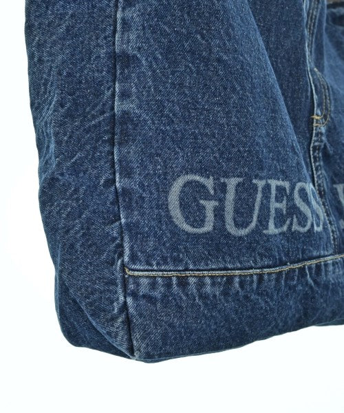 GUESS กระเป๋าถือขนาดใหญ่