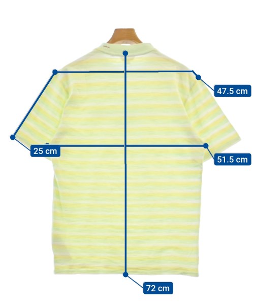 GUESS เสื้อยืด/เสื้อท็อปส์