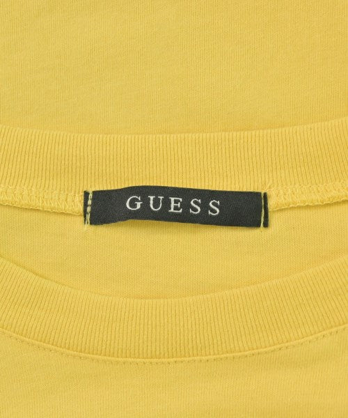 GUESS เสื้อยืด/เสื้อท็อปส์