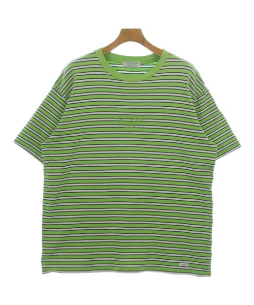 GUESS เสื้อยืด/เสื้อท็อปส์