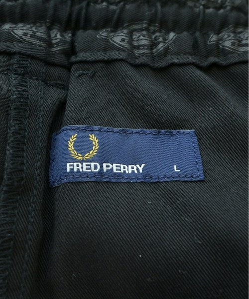 FRED PERRY กางเกง 5 ส่วน