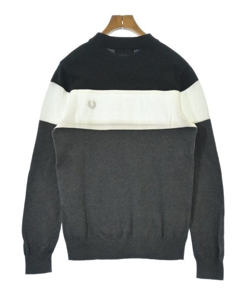 FRED PERRY เสื้อกันหนาว