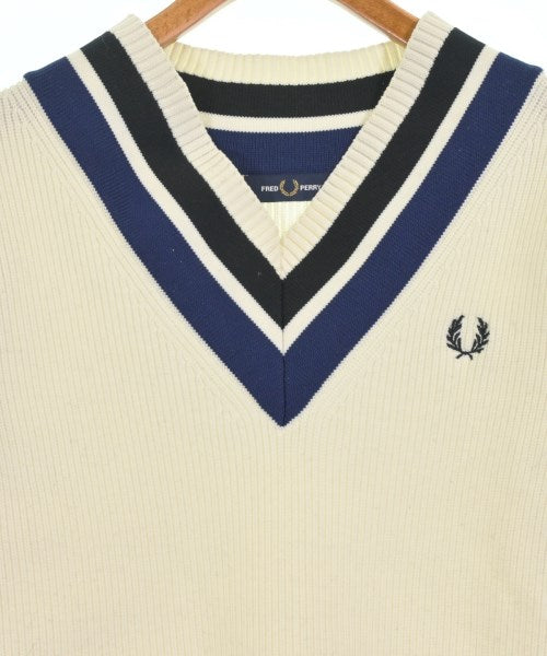 FRED PERRY เสื้อกันหนาว