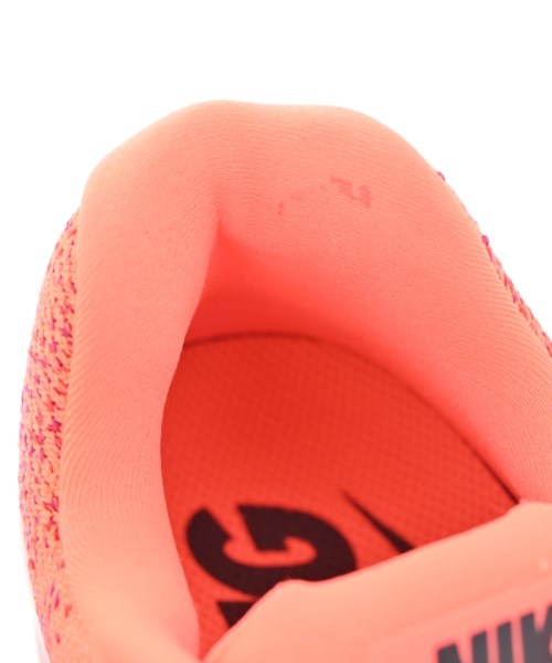 NIKE รองเท้าผ้าใบ