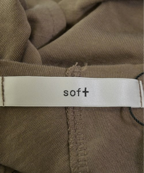 SOFT  เสื้อยืด/เสื้อท็อปส์