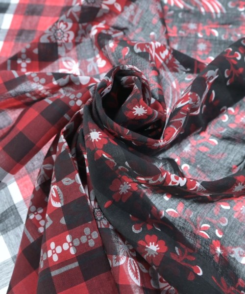 tricot COMME des GARCONS ผ้าคลุมไหล่