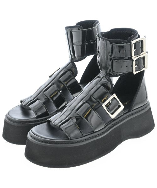 JUNYA WATANABE รองเท้าแตะ