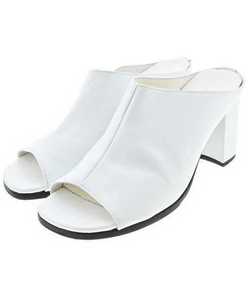 JUNYA WATANABE รองเท้าแตะ