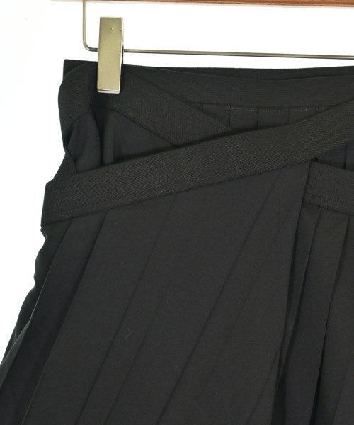 JUNYA WATANABE กระโปรงยาวถึงเข่า