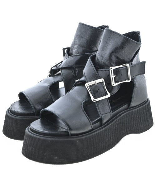JUNYA WATANABE รองเท้าแตะ