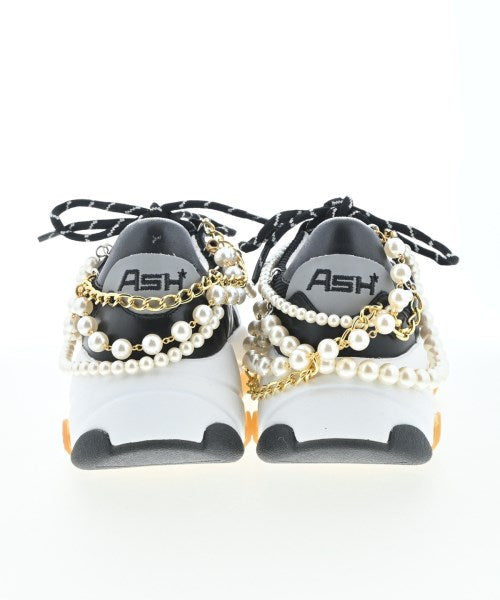 JUNYA WATANABE รองเท้าผ้าใบ