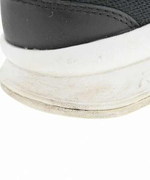 COMME des GARCONS HOMME รองเท้าผ้าใบ