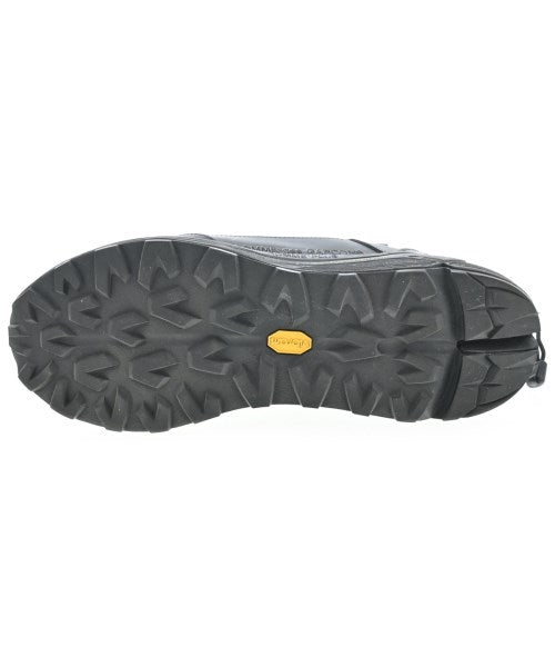 COMME des GARCONS HOMME PLUS รองเท้าผ้าใบ