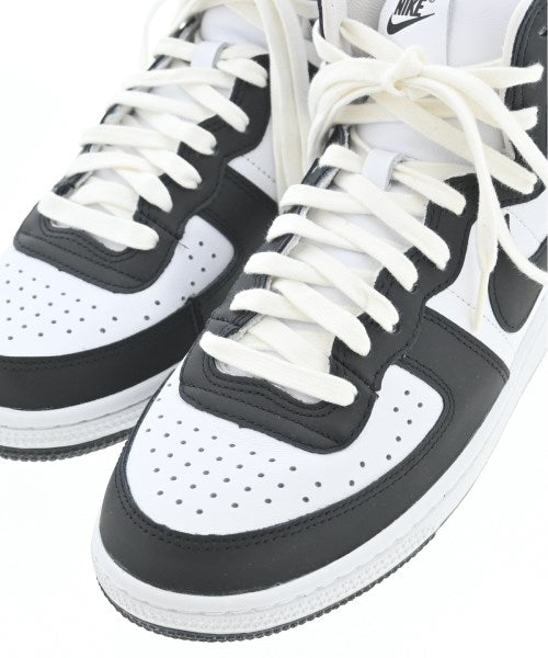 COMME des GARCONS HOMME PLUS รองเท้าผ้าใบ