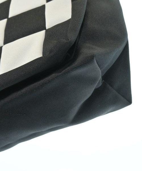 COMME des GARCONS HOMME PLUS กระเป๋าถือขนาดใหญ่