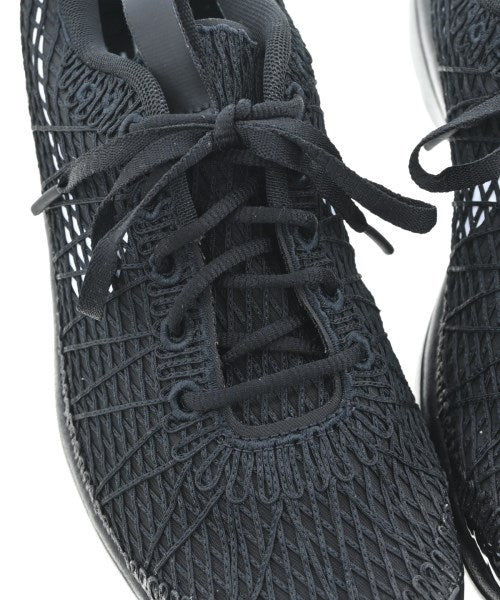 COMME des GARCONS HOMME PLUS รองเท้าผ้าใบ