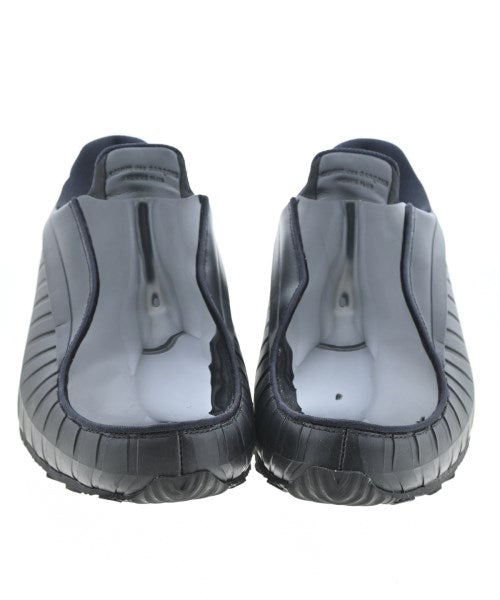 COMME des GARCONS HOMME PLUS รองเท้าผ้าใบ