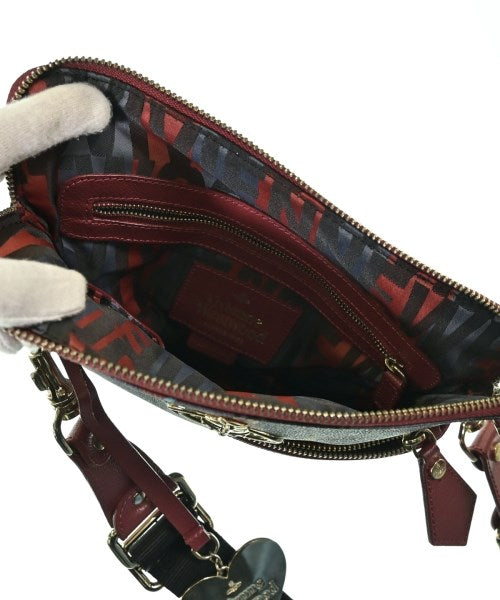 Vivienne Westwood กระเป๋าสะพาย