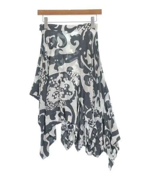 Vivienne Westwood กระโปรงยาวถึงเข่า