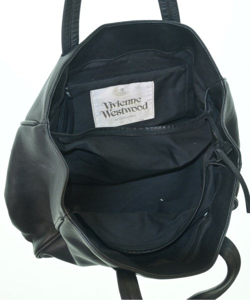 Vivienne Westwood กระเป๋าถือขนาดใหญ่