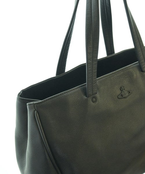 Vivienne Westwood กระเป๋าถือขนาดใหญ่