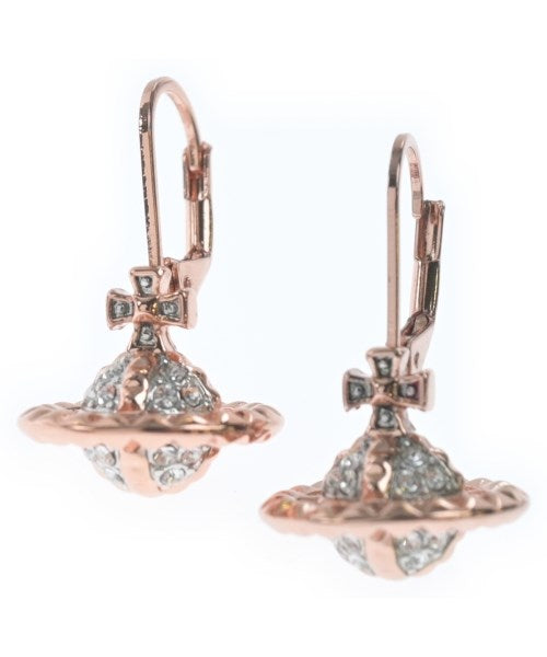 Vivienne Westwood เจาะ