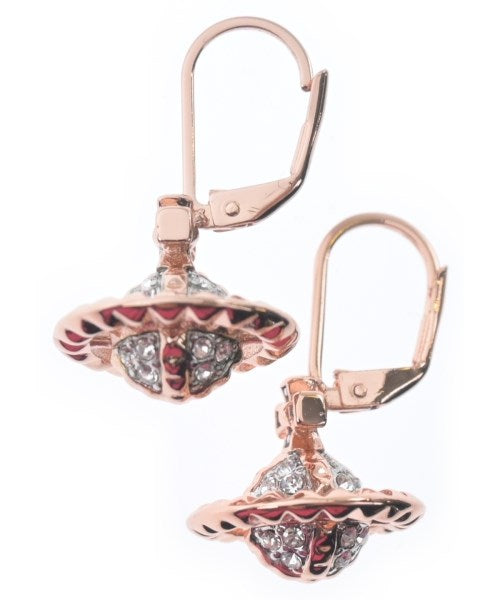 Vivienne Westwood เจาะ