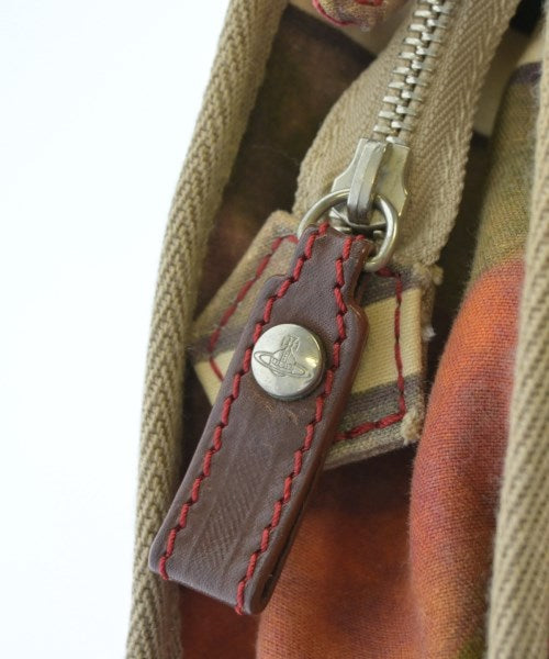 Vivienne Westwood กระเป๋าถือ