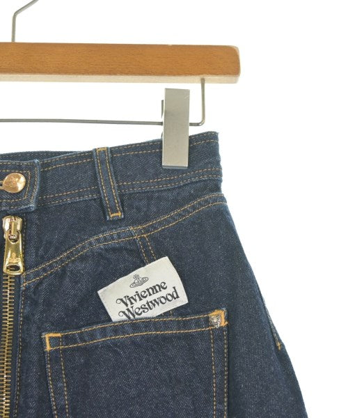 Vivienne Westwood กระโปรงสั้น