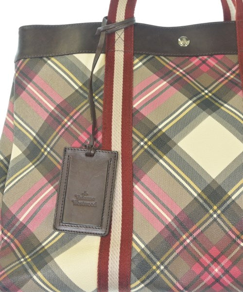 Vivienne Westwood กระเป๋าถือขนาดใหญ่