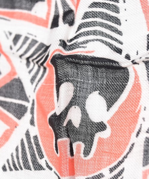 Vivienne Westwood ผ้าคลุมไหล่