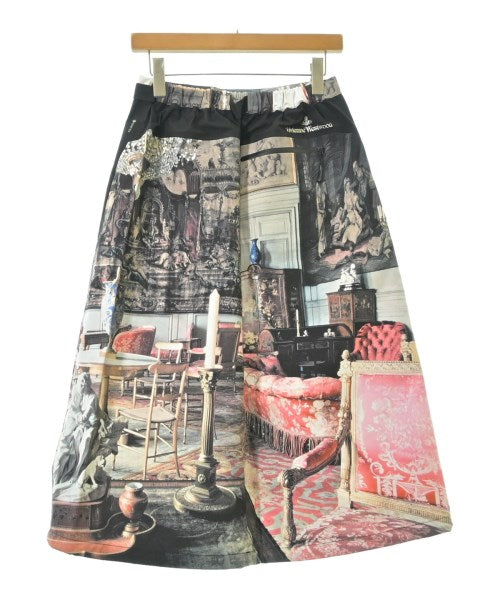 Vivienne Westwood กระโปรงยาวถึงเข่า