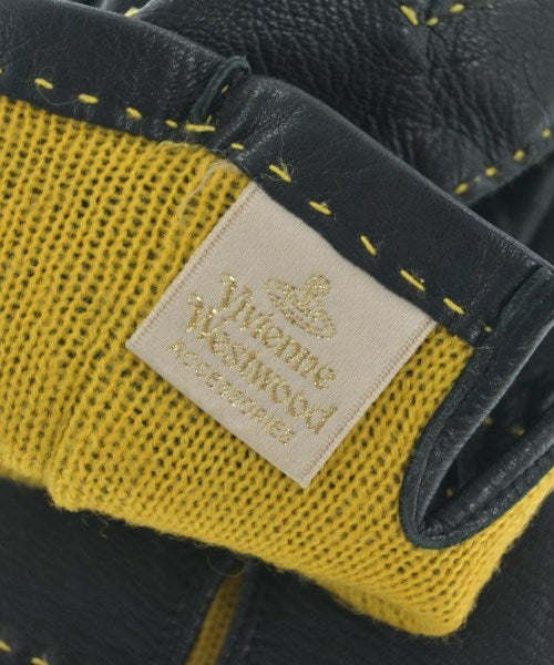 Vivienne Westwood ถุงมือ
