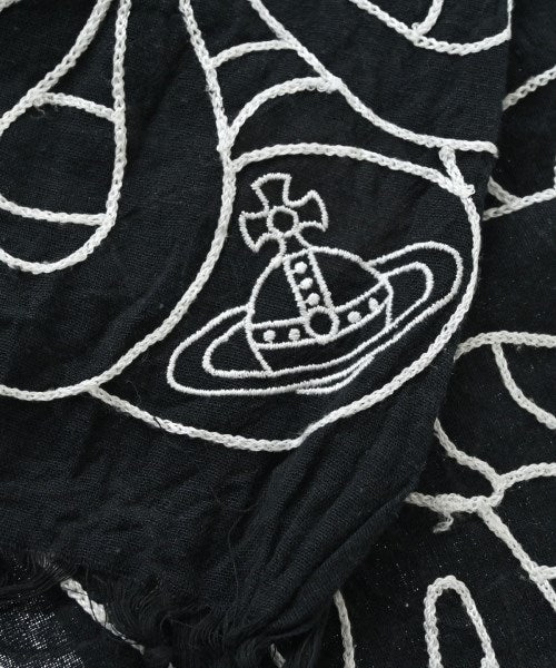 Vivienne Westwood ผ้าคลุมไหล่